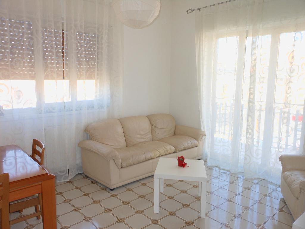 Casa Vacanze Happy Days Villa โนโต ภายนอก รูปภาพ